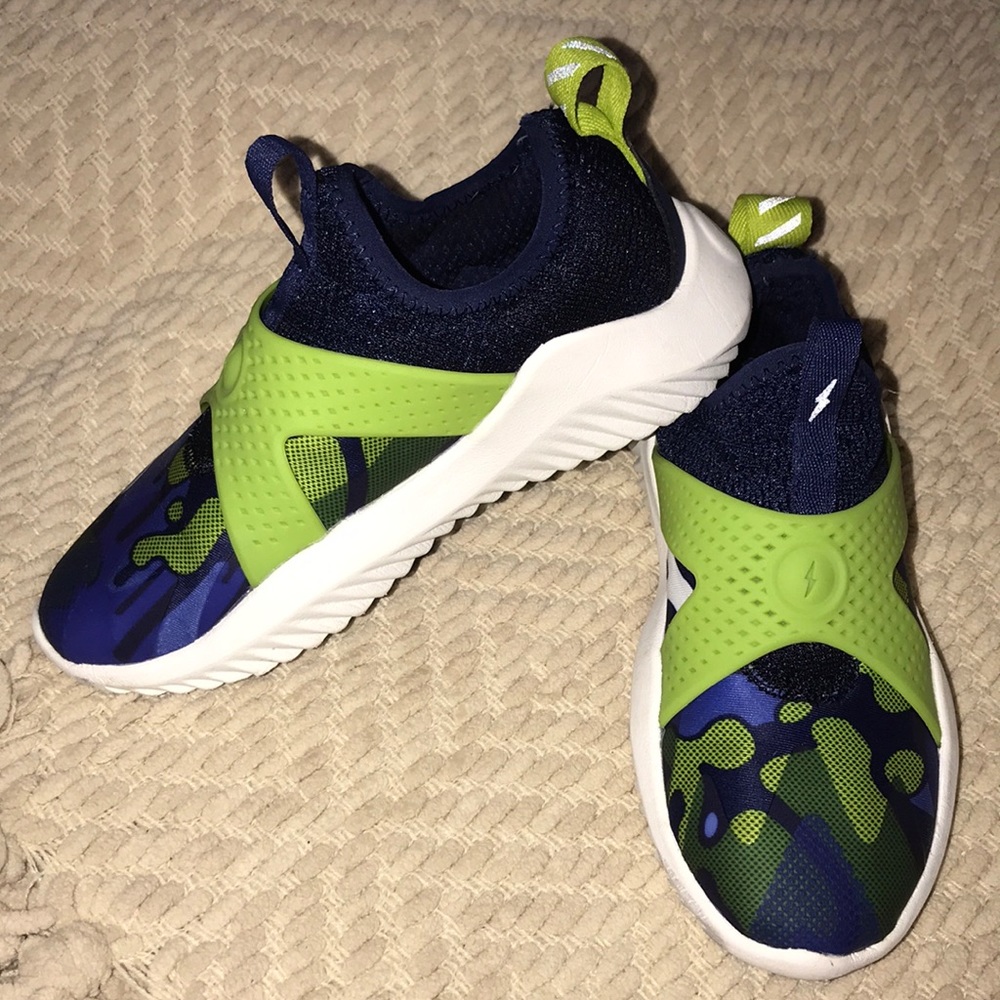 NICKELODEON SUPER HEROIC SNEAKERS